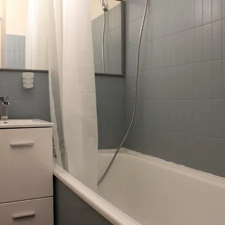 237 Port Camargue, Piscine, Climatisation, 2 Personnes *